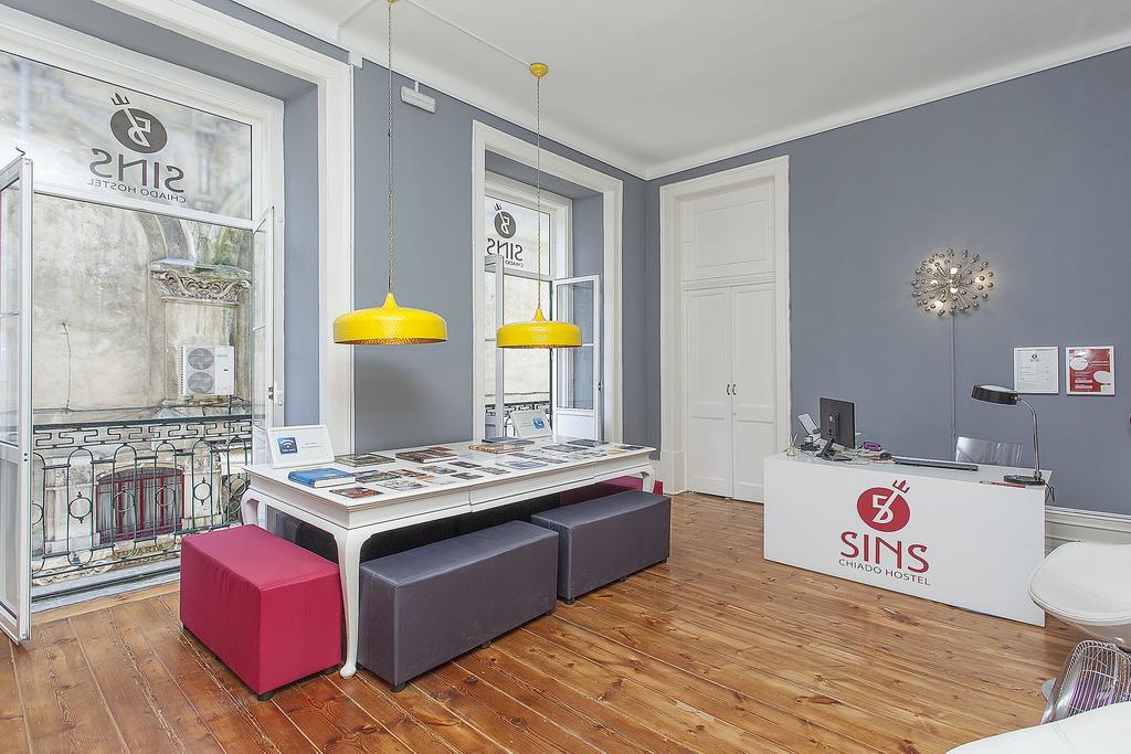 5 Sins Chiado Hostel Lisboa Dış mekan fotoğraf