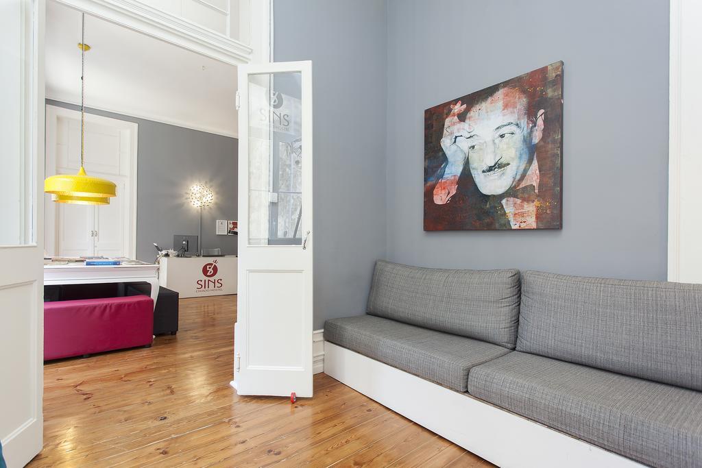 5 Sins Chiado Hostel Lisboa Dış mekan fotoğraf