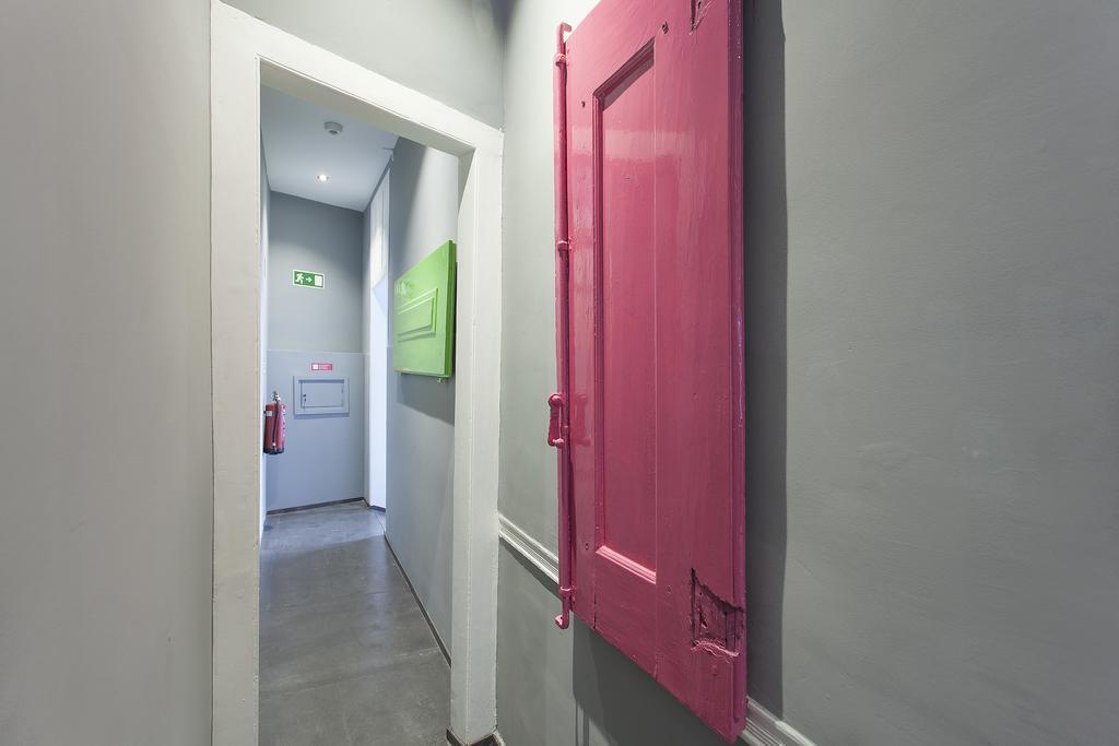 5 Sins Chiado Hostel Lisboa Dış mekan fotoğraf
