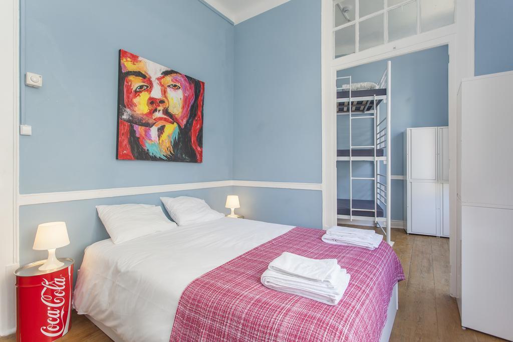 5 Sins Chiado Hostel Lisboa Oda fotoğraf