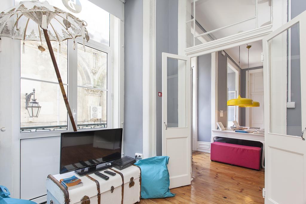 5 Sins Chiado Hostel Lisboa Dış mekan fotoğraf